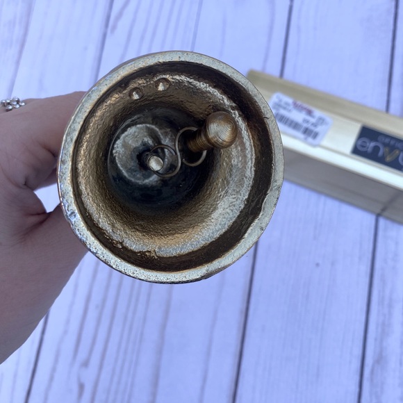 Gold Toned House Decor - Picture 4 of 5